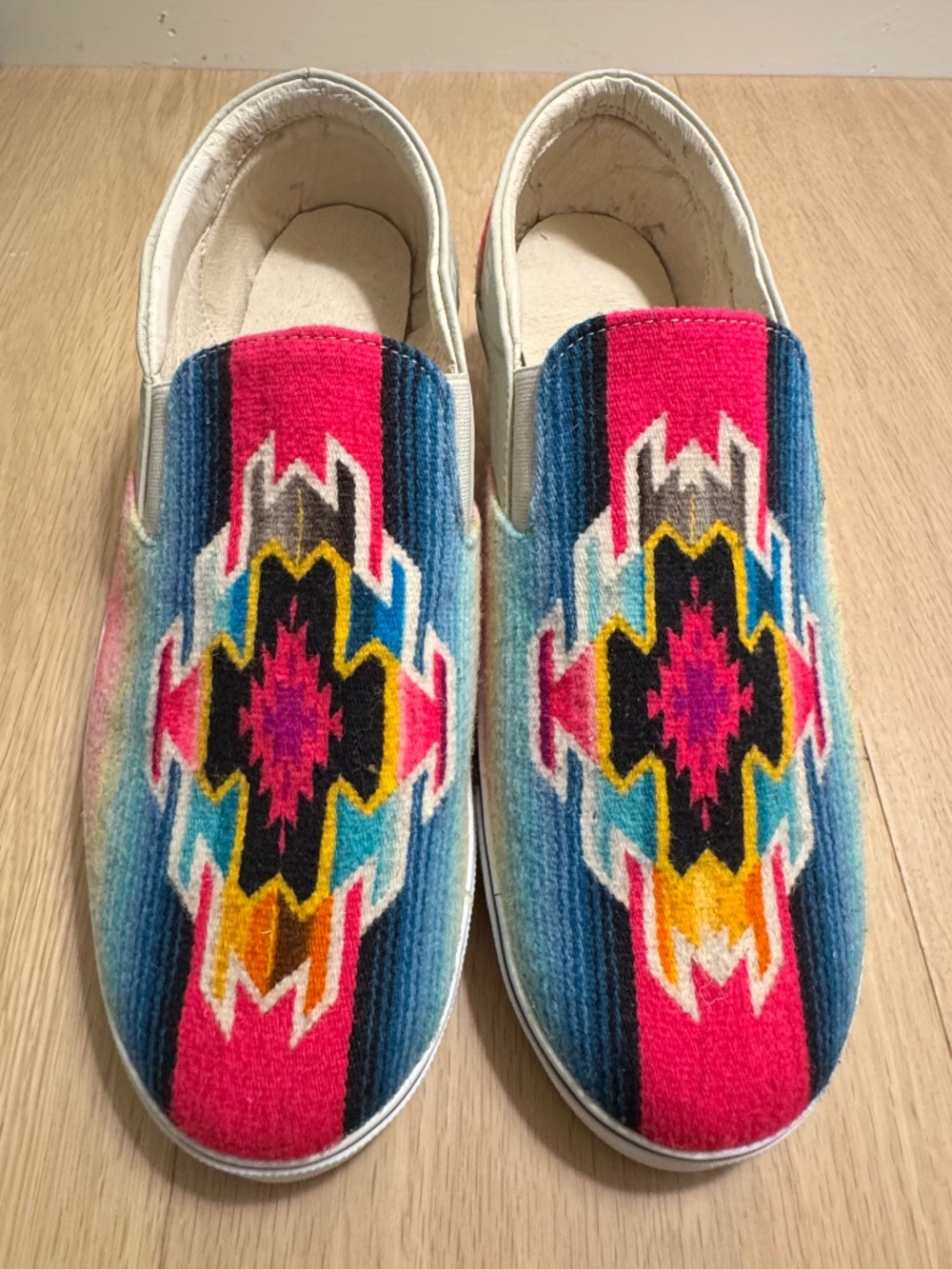 Native print Vans-inspired Sneakers
